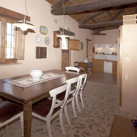 Casa Rural Las Aguedas * Murias de Rechivaldo