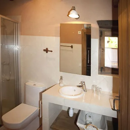 Casa Rural Las Aguedas Country house Murias de Rechivaldo