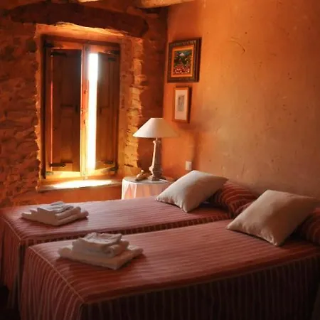 Casa Rural Las Aguedas Country house *